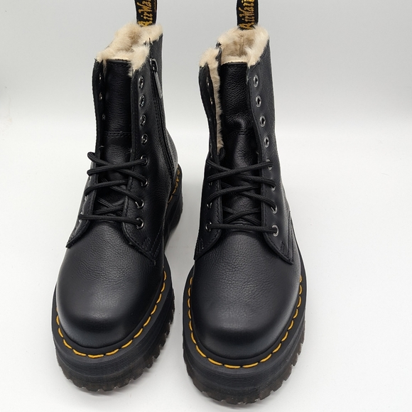 NWOB DR. MARTENS Jadon FL 8 Eye Boots - Picture 7 of 14